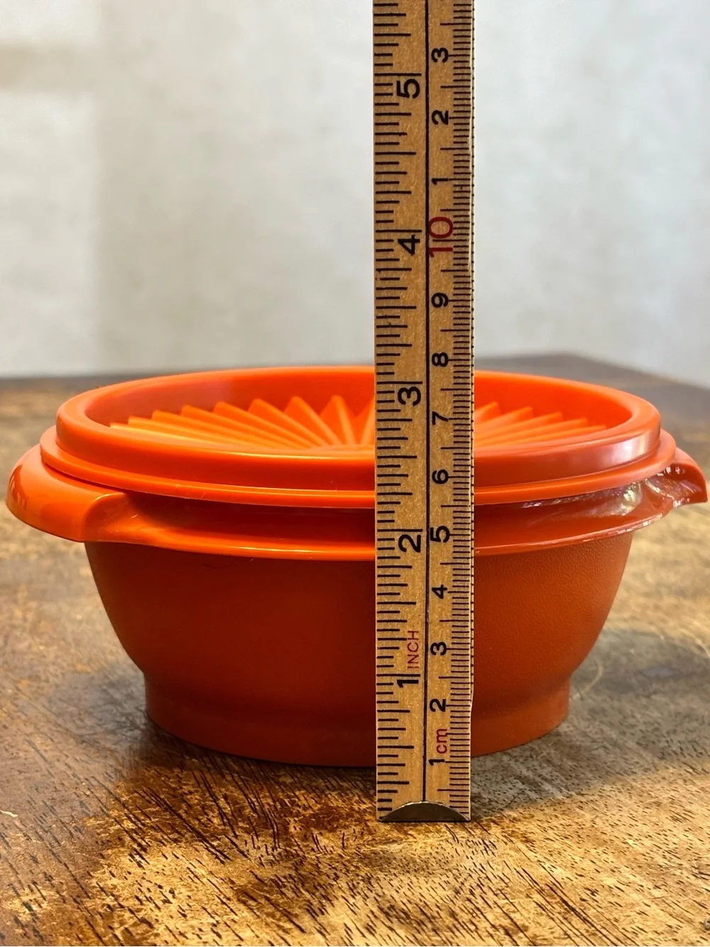 Vintage Tupperware 1323-17 Orange Soup Bowl w/ Burp Seal Lid Made in USA